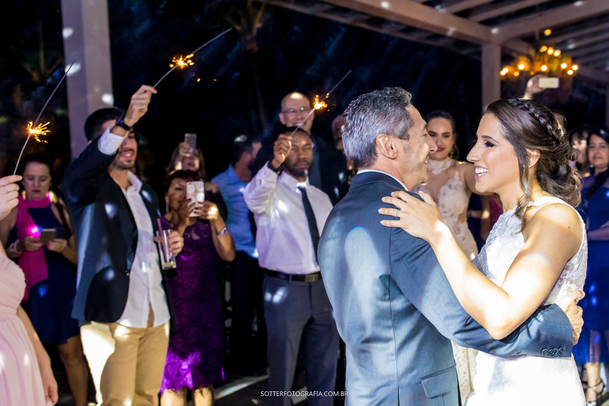 noiva dançando com o pai