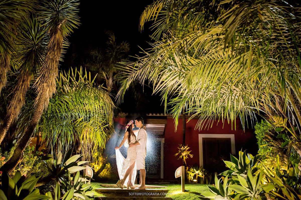 luz do amor, casamento em trancoso, bahia. fotografo de casamento