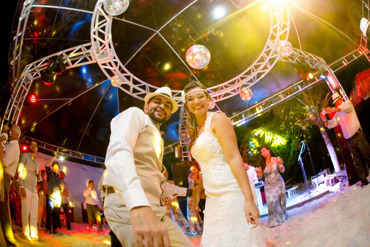 noiva,maquiagem noiva,cabelo de noiva,vestido de noiva,make, wedding,sapato de noiva,making off,dia de noiva,festa,wedding brasil,casamento arraial dajuda,casamento praia,casando na praia,casar na bahia,casar na praia, fotografo casamento trancoso, fotogr