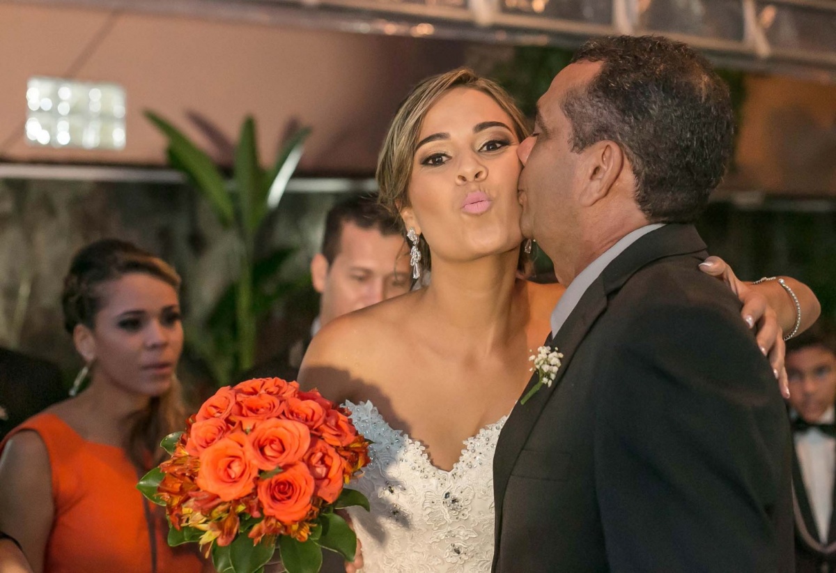 casagrande sao vicente,arraiald ajuda,casamento no arraial,sotter fotografia,fotografos,noiva,vestido de noiva,coroa de flores,dama de honra,pagem,casamento lindo,casamento inesquecivel,cabelo de noiva,penteado de noiva,noiva fashion,noiva no arraial,casa