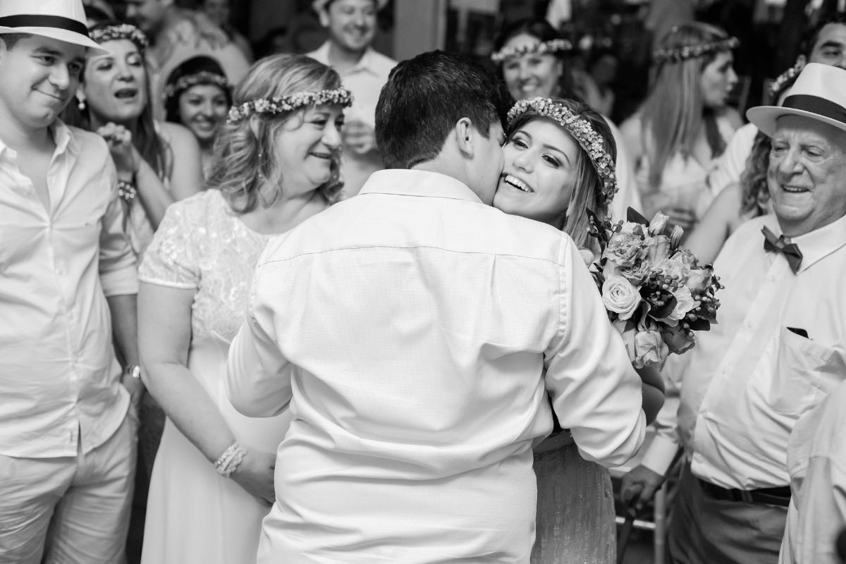 casamento, casar na praia , casando na praia, lapis de noiva , vestido de noiva, veu de noiva, arraial dajuda, casar em arraial dajuda casar na bahia , wedding, casar na praia, sim no altar, casei, noiva, noivo,pagens, decoracao de casamento, emoça