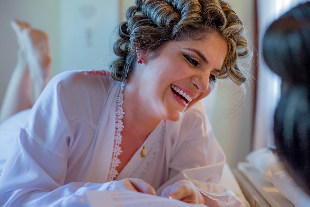 casamento, casar na praia , casando na praia, lapis de noiva , vestido de noiva, veu de noiva, arraial dajuda, casar em arraial dajuda casar na bahia , wedding, casar na praia, sim no altar, casei, noiva, noivo,pagens, decoracao de casamento, emoça