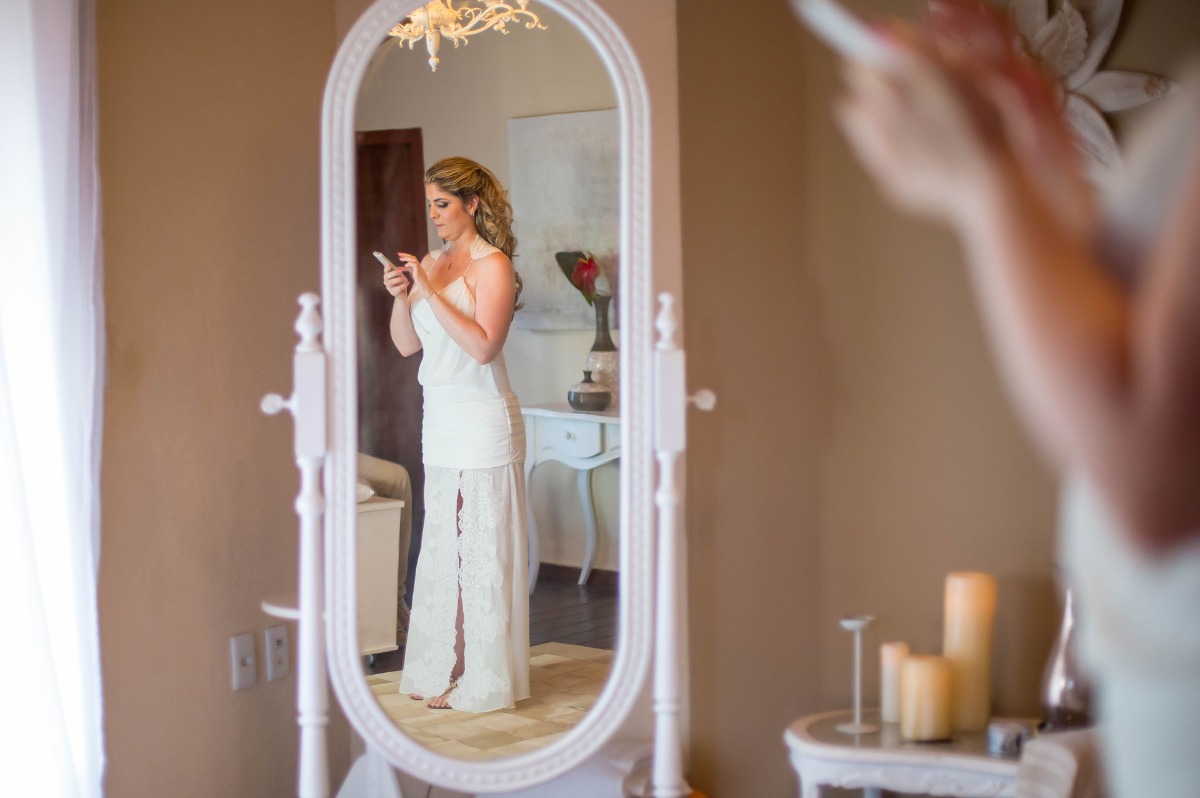casamento, casar na praia , casando na praia, lapis de noiva , vestido de noiva, veu de noiva, arraial dajuda, casar em arraial dajuda casar na bahia , wedding, casar na praia, sim no altar, casei, noiva, noivo,pagens, decoracao de casamento, emoça