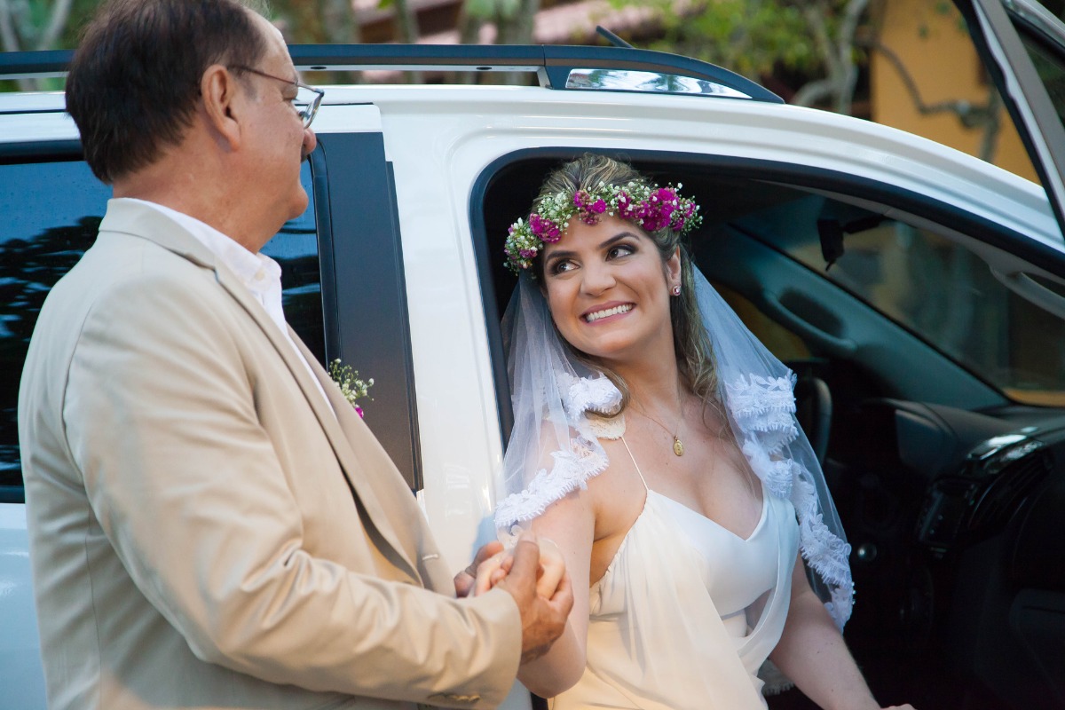 casamento, casar na praia , casando na praia, lapis de noiva , vestido de noiva, veu de noiva, arraial dajuda, casar em arraial dajuda casar na bahia , wedding, casar na praia, sim no altar, casei, noiva, noivo,pagens, decoracao de casamento, emoça