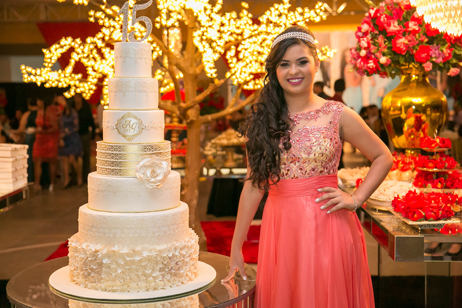 15 anos , debutante, vestido 15 anos, vestido debutante , defleur decoracoes , sotter fotografia , eunapolis, trancoso, arraial, porto seguro, sao joao do paraiso, bahia , festa , luxo , festa vermelha, debutante de vermelho, debutante com tres vestidos,