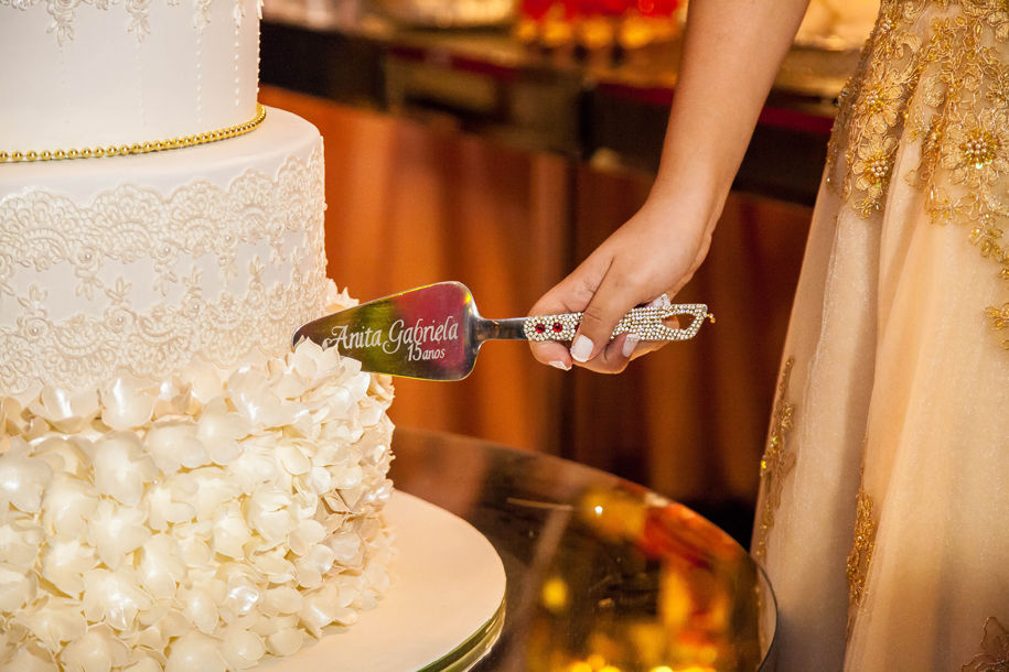 15 anos , debutante, vestido 15 anos, vestido debutante , defleur decoracoes , sotter fotografia , eunapolis, trancoso, arraial, porto seguro, sao joao do paraiso, bahia , festa , luxo , festa vermelha, debutante de vermelho, debutante com tres vestidos,
