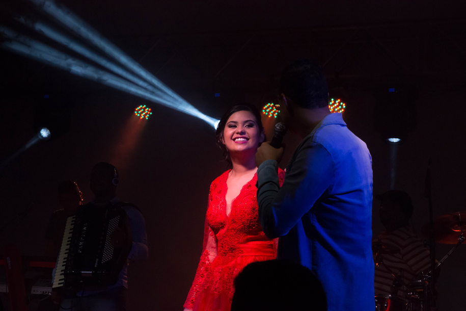 15 anos , debutante, vestido 15 anos, vestido debutante , defleur decoracoes , sotter fotografia , eunapolis, trancoso, arraial, porto seguro, sao joao do paraiso, bahia , festa , luxo , festa vermelha, debutante de vermelho, debutante com tres vestidos,