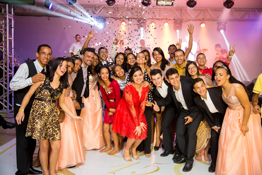 15 anos , debutante, vestido 15 anos, vestido debutante , defleur decoracoes , sotter fotografia , eunapolis, trancoso, arraial, porto seguro, sao joao do paraiso, bahia , festa , luxo , festa vermelha, debutante de vermelho, debutante com tres vestidos,