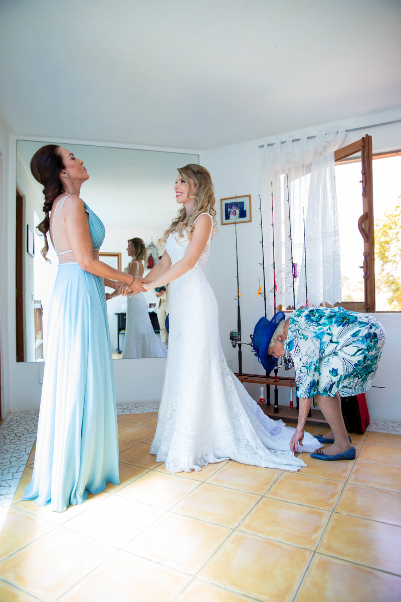 arraial d´ajuda, casar na bahia, casar em arraial d´ajuda, vestido de noiva, véu de noiva, igreja do arraial, decoração , defleur decorações , guta gula , patricia galvão , vestido de noiva, véu