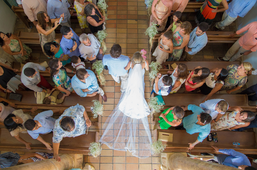 arraial d´ajuda, casar na bahia, casar em arraial d´ajuda, vestido de noiva, véu de noiva, igreja do arraial, decoração , defleur decorações , guta gula , patricia galvão , vestido de noiva, véu