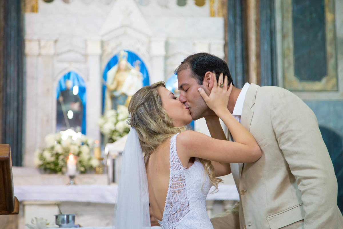 arraial d´ajuda, casar na bahia, casar em arraial d´ajuda, vestido de noiva, véu de noiva, igreja do arraial, decoração , defleur decorações , guta gula , patricia galvão , vestido de noiva, véu