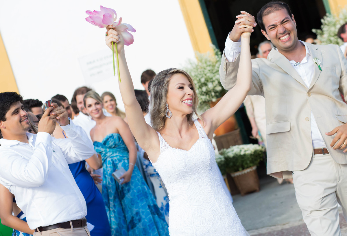 arraial d´ajuda, casar na bahia, casar em arraial d´ajuda, vestido de noiva, véu de noiva, igreja do arraial, decoração , defleur decorações , guta gula , patricia galvão , vestido de noiva, véu