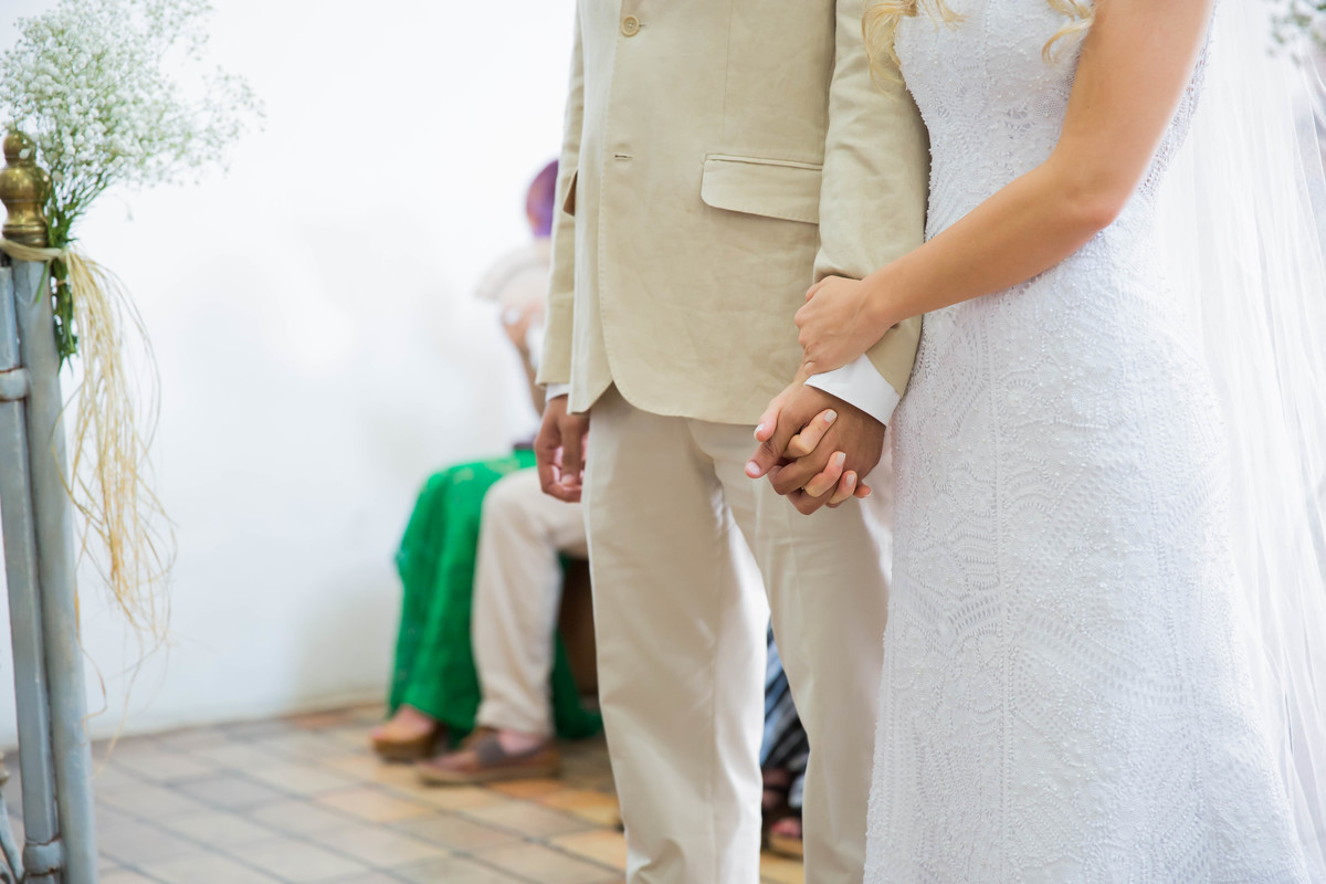 arraial d´ajuda, casar na bahia, casar em arraial d´ajuda, vestido de noiva, véu de noiva, igreja do arraial, decoração , defleur decorações , guta gula , patricia galvão , vestido de noiva, véu