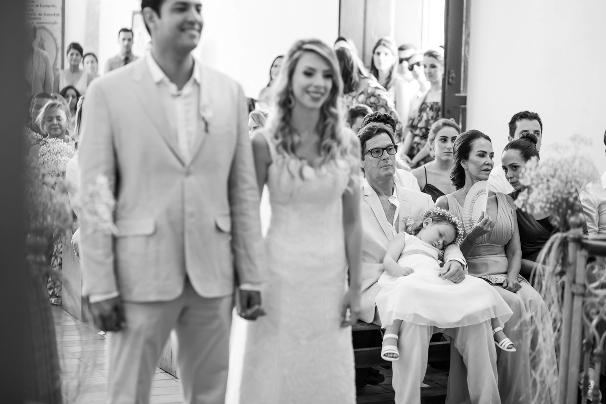 arraial d´ajuda, casar na bahia, casar em arraial d´ajuda, vestido de noiva, véu de noiva, igreja do arraial, decoração , defleur decorações , guta gula , patricia galvão , vestido de noiva, véu