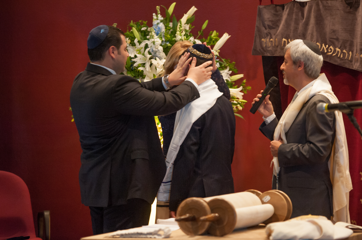 O carinho dos pais - Bar MitzVah do Alberto Abravanel - Fotografia de BatMitzvah feitas pela GeniPhoto - Fotografia de Bat MItzvah em São Paulo SP