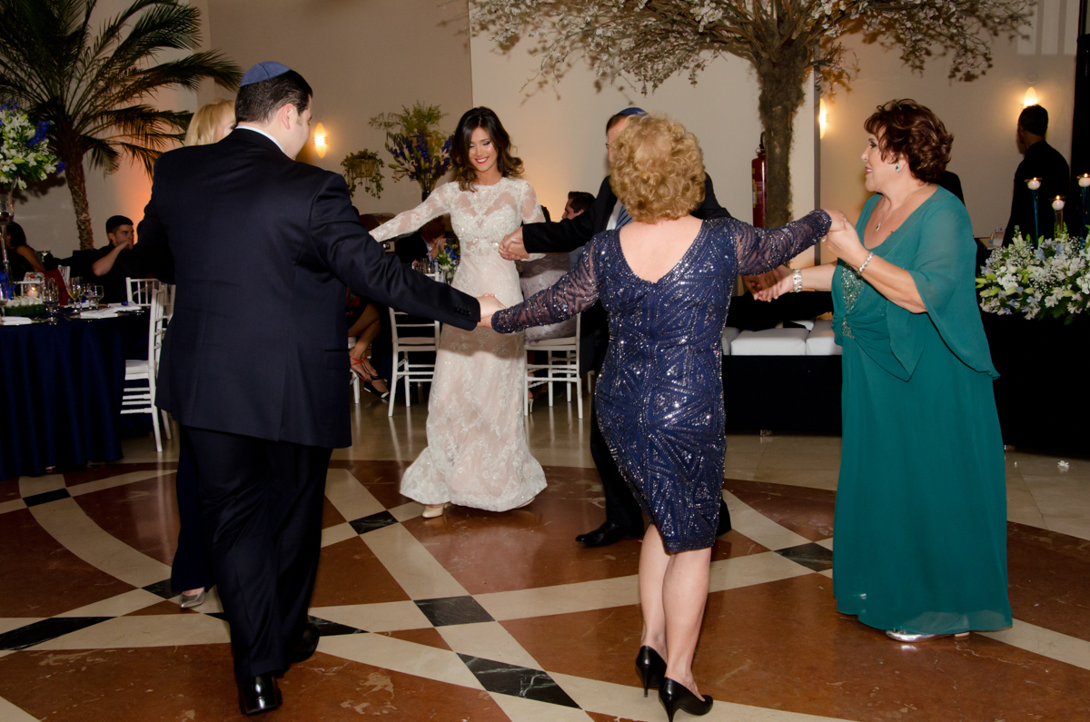 a dança. Bar MitzVah do Alberto Abravanel - Fotografia de BatMitzvah feitas pela GeniPhoto - Fotografia de Bat MItzvah em São Paulo SP