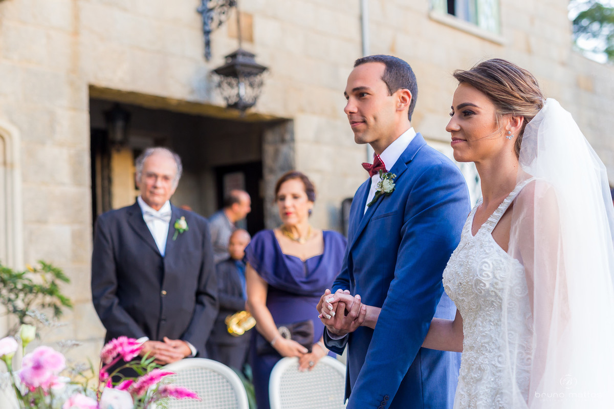 casal no altar