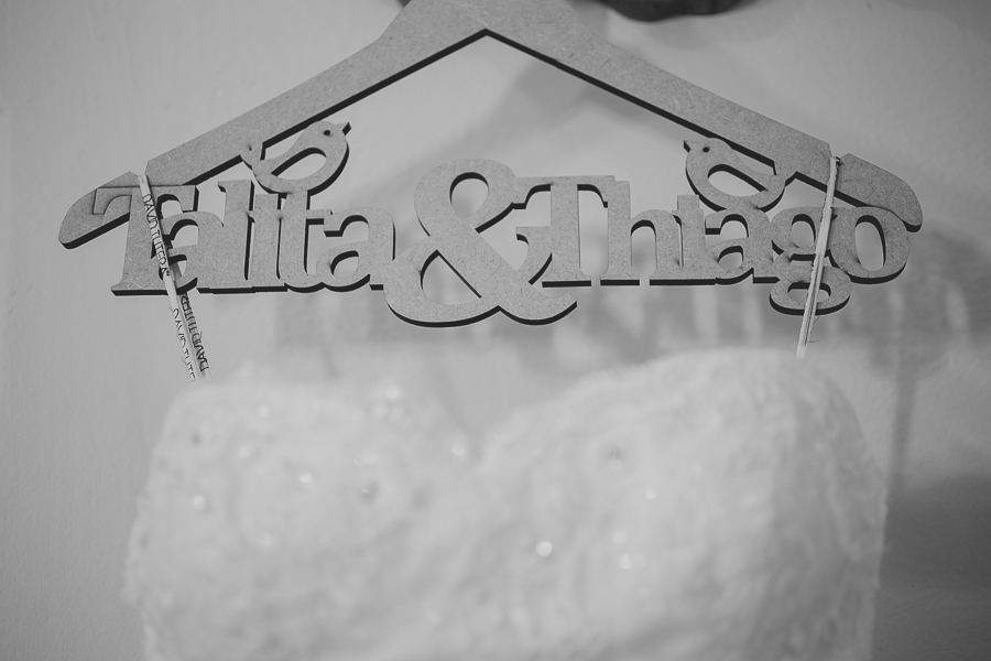 Casamento em Caeté, casamento, casamento Igreja, casamento igreja São Francisco de Asiss, São Francisco de Asis, noiva, noivos, making, lindos, casamento do ano, sapato vermelho, vestido lindo, Caeté,