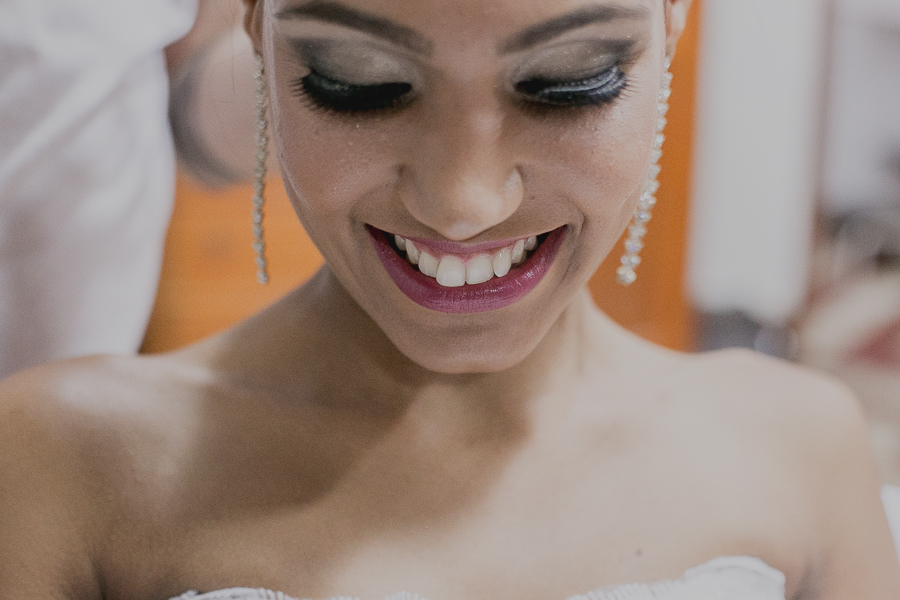 Casamento em Caeté, casamento, casamento Igreja, casamento igreja São Francisco de Asiss, São Francisco de Asis, noiva, noivos, making, lindos, casamento do ano, sapato vermelho, vestido lindo, Caeté,