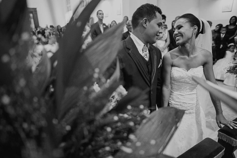 Casamento em Caeté, casamento, casamento Igreja, casamento igreja São Francisco de Asiss, São Francisco de Asis, noiva, noivos, making, lindos, casamento do ano, sapato vermelho, vestido lindo, Caeté,