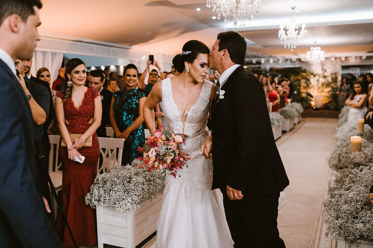 Casamento da Letícia e do Marcus em Brasília. Foto pelo fotógrafo de casamento Gabriel Pelaquim.