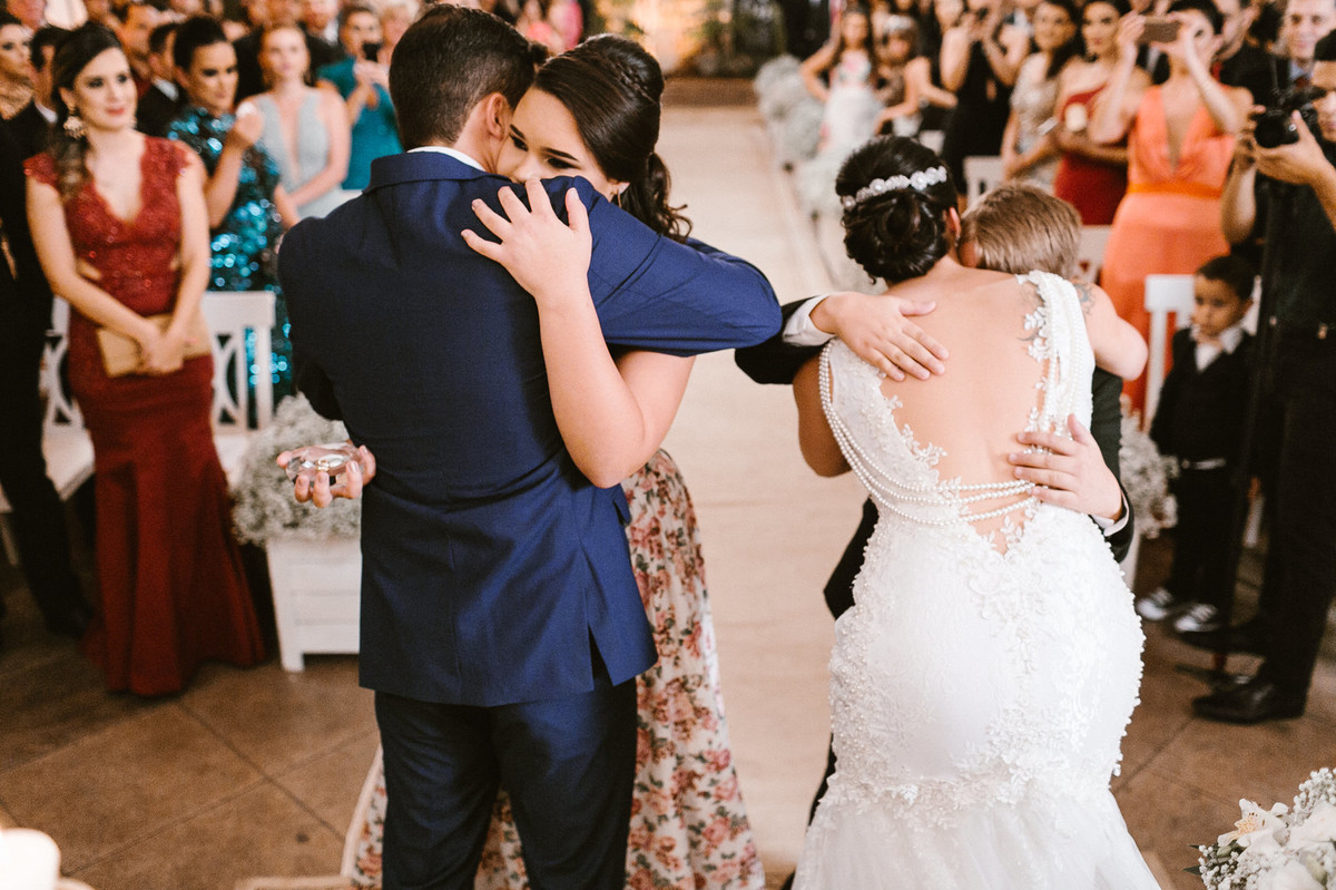Casamento da Letícia e do Marcus em Brasília. Foto pelo fotógrafo de casamento Gabriel Pelaquim.