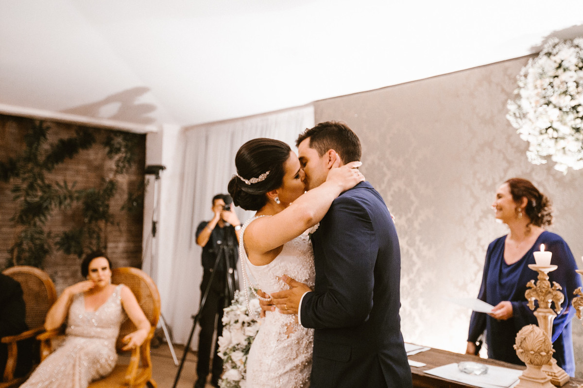 Casamento da Letícia e do Marcus em Brasília. Foto pelo fotógrafo de casamento Gabriel Pelaquim.