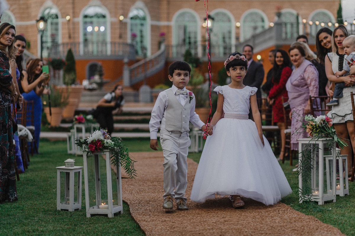 Casamento Vanessa e Vitor no Villa Giardini. Foto pelo fotógrafo de casamento Gabriel Pelaquim.