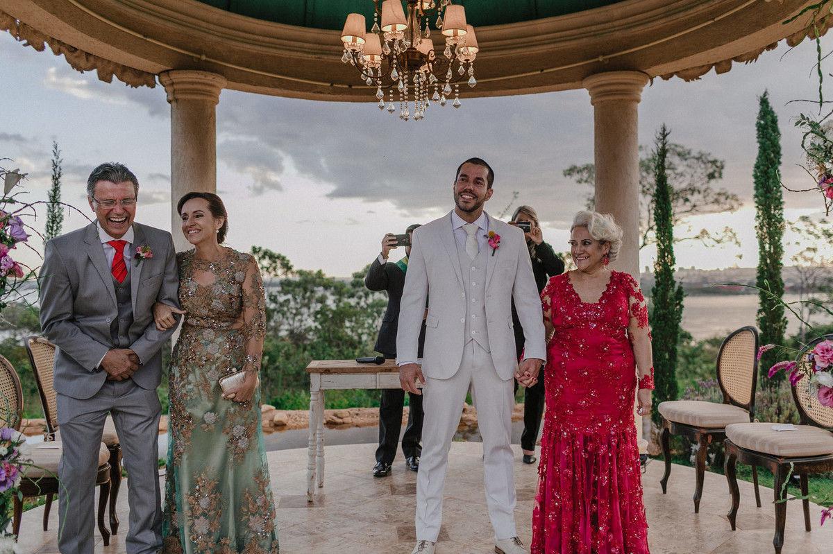 Casamento Vanessa e Vitor no Villa Giardini. Foto pelo fotógrafo de casamento Gabriel Pelaquim.