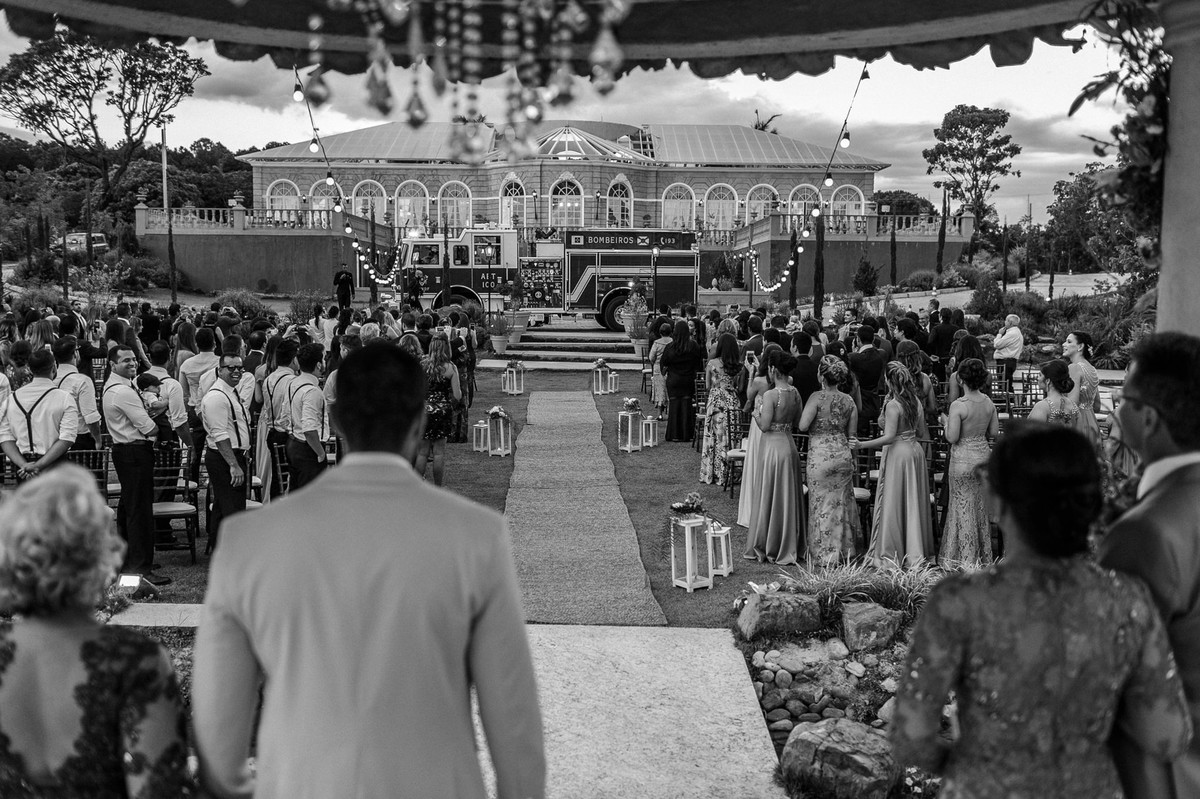 Casamento Vanessa e Vitor no Villa Giardini. Foto pelo fotógrafo de casamento Gabriel Pelaquim.