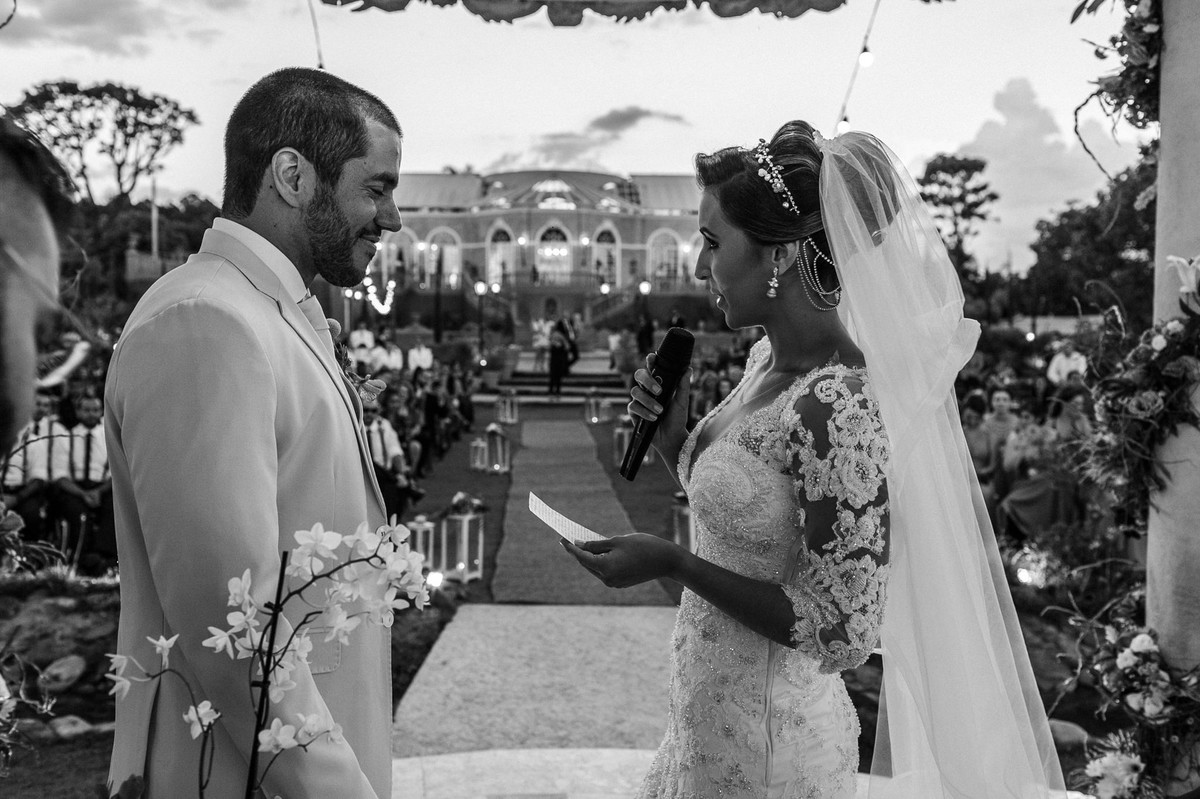 Casamento Vanessa e Vitor no Villa Giardini. Foto pelo fotógrafo de casamento Gabriel Pelaquim.