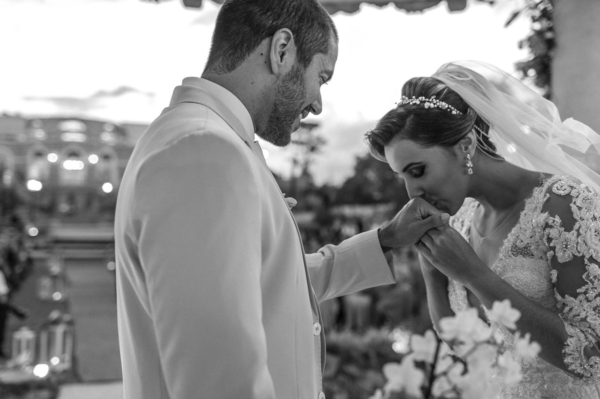 Casamento Vanessa e Vitor no Villa Giardini. Foto pelo fotógrafo de casamento Gabriel Pelaquim.