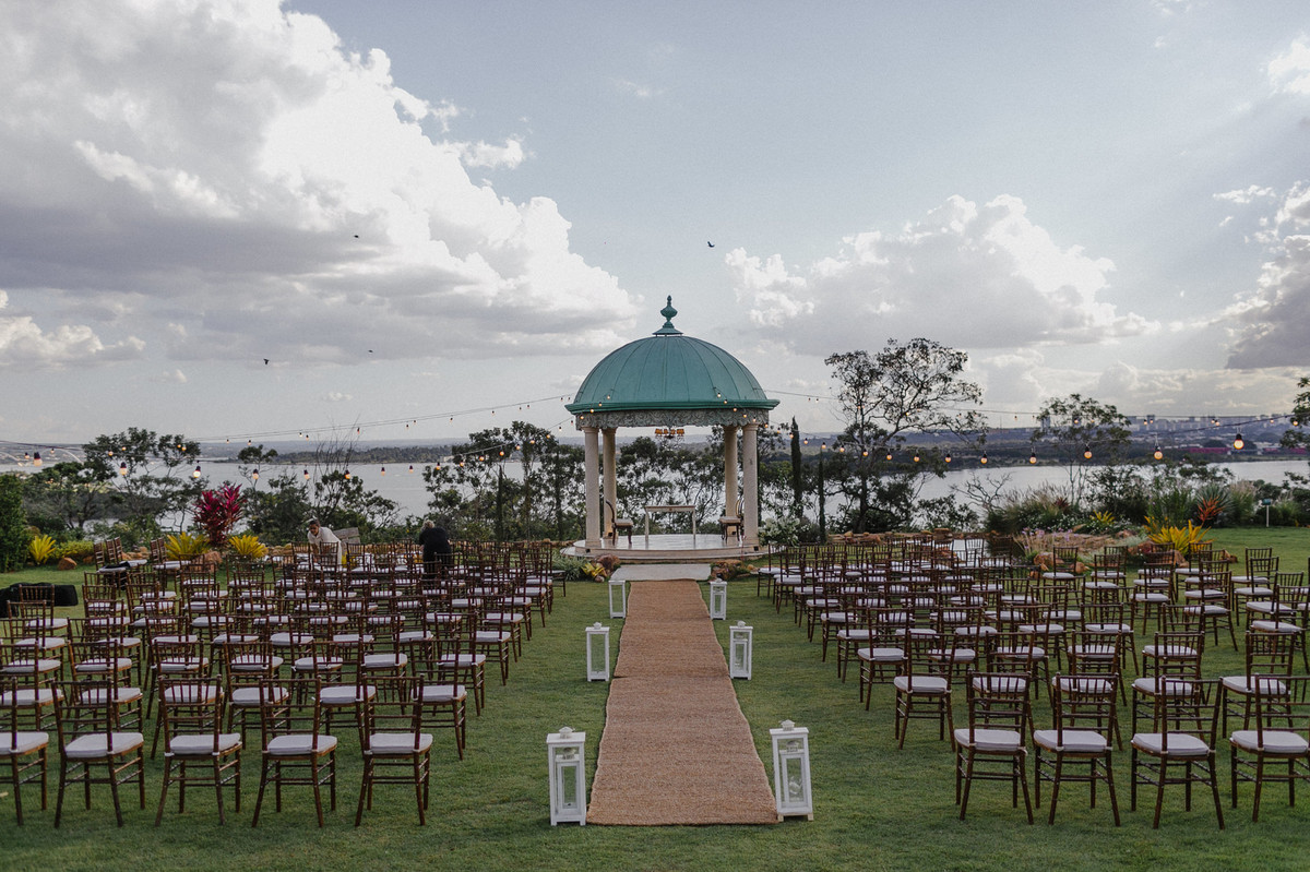 Momentos antes do casamento no Villa Giardini. Foto pelo fotógrafo de casamento Gabriel Pelaquim.