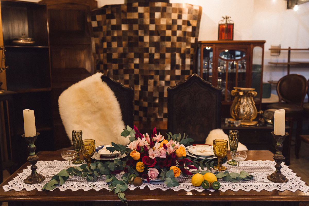 Decoração da mesa do editorial. Foto feita pelo fotógrafo de casamento Gabriel Pelaquim.