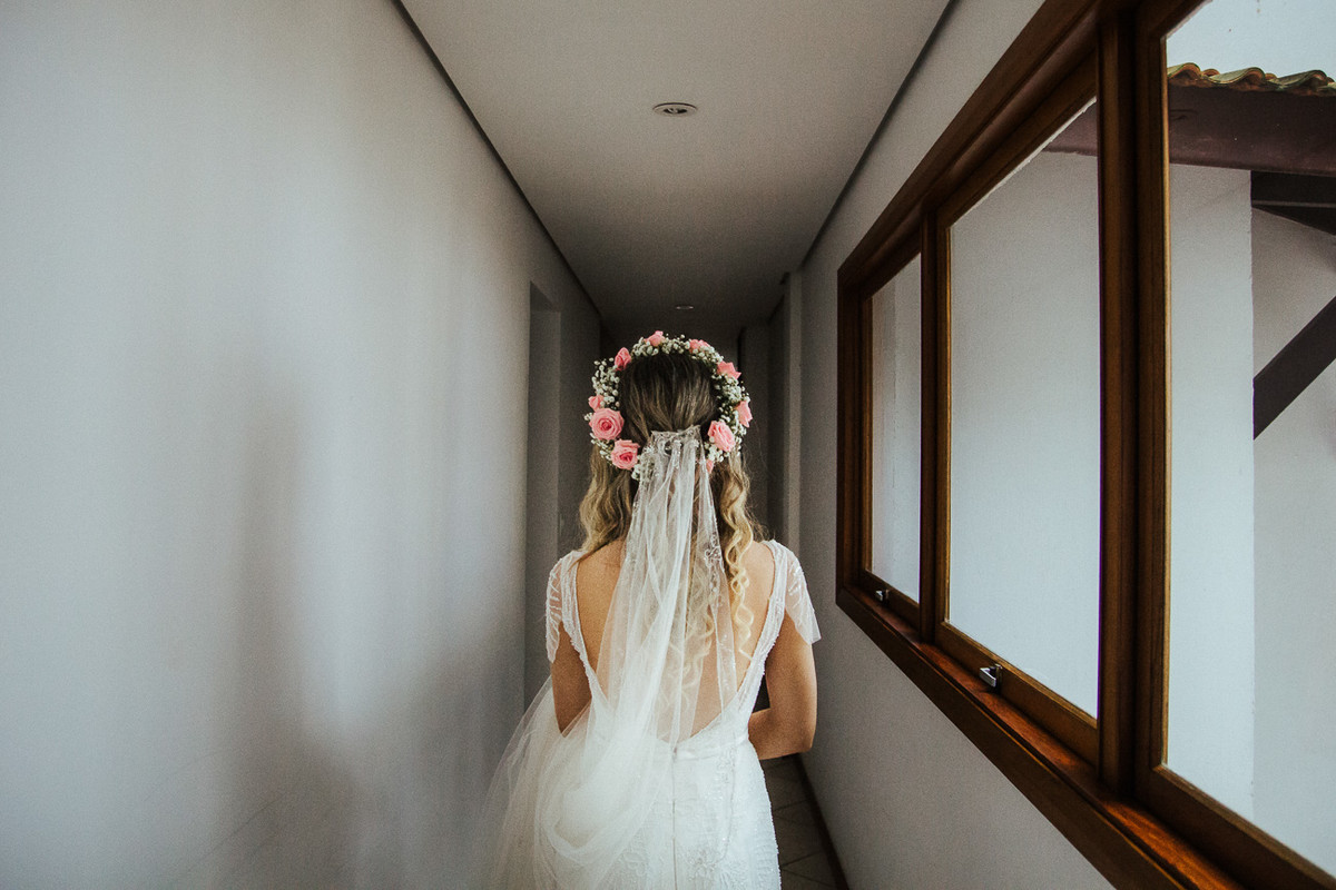 NOIVA INDO CASAR CASAMENTO EM UBATUBA SP