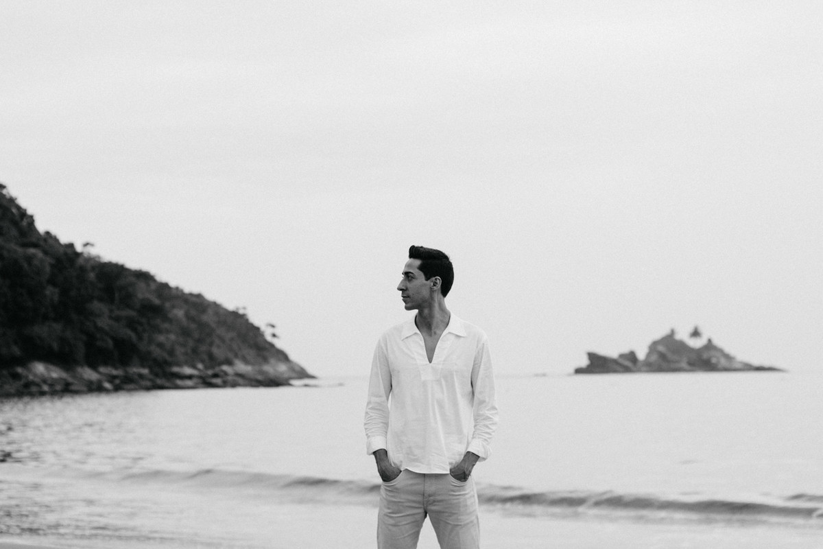 FOTOGRAFIA SO DO NOIVO NA PRAIA PRE CASAMENTO JESSIKA E JAISSON