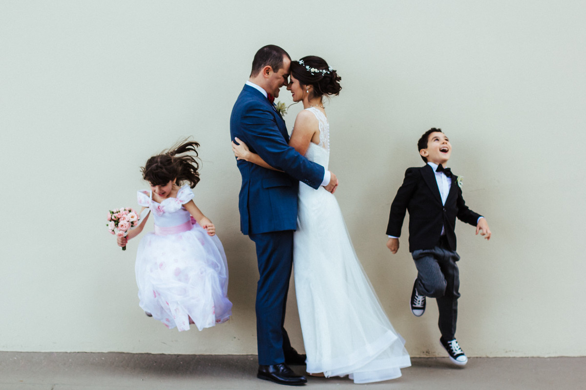 LUCI E FELIPE LELLIT ROYAL PALM PLAZA POBRE JUAN ESTUDIO DELFI FOTOGRAFIA DE CASAMENTO CAMPINAS SP INDAIATUBA SP DELFI FOTOGRAFO DE CASAMENTO PAGEM E DAMINHA PULANDO