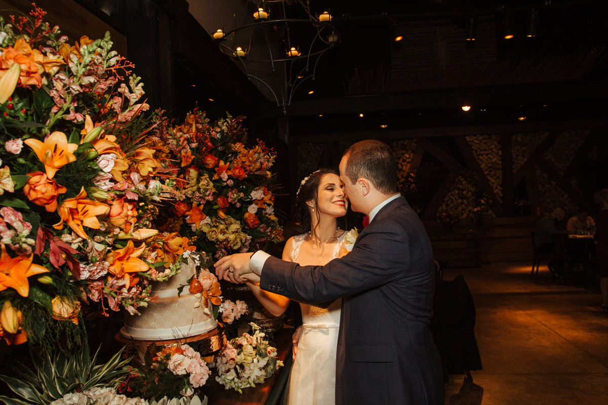 LUCI E FELIPE LELLIT ROYAL PALM PLAZA POBRE JUAN ESTUDIO DELFI FOTOGRAFIA DE CASAMENTO CAMPINAS SP INDAIATUBA SP DELFI FOTOGRAFO DE CASAMENTO CORTE DO BOLO