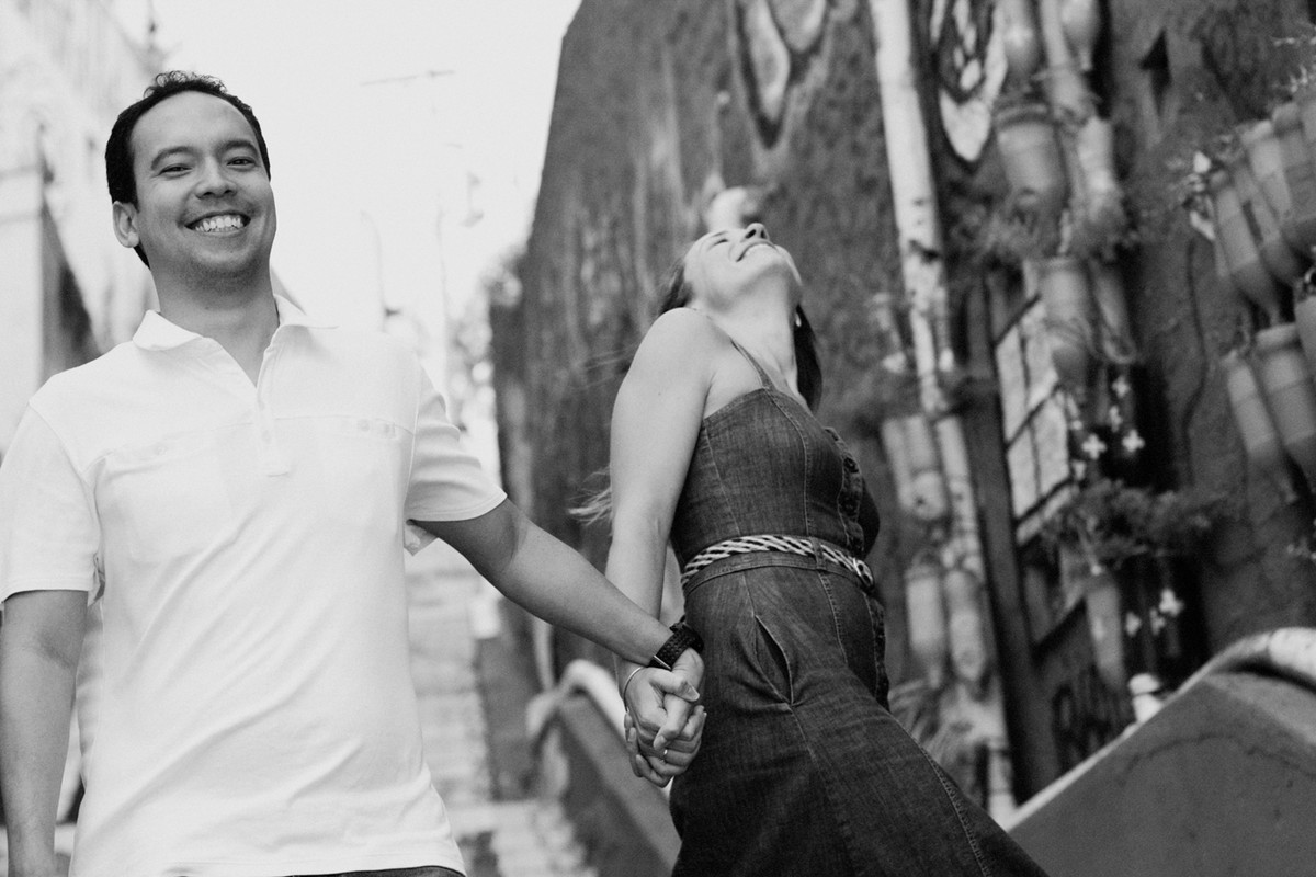 O PRE CASAMENTO DA VIRGINIE E FABIO FOI FEITO EM SAO PAULO FICOU LINDO O ENSAIO A FOTOGRAFIA DE CASAMENTO TAMBEM FEITA PELO ESTUDIO DELFI TENDO COMO FOTOGRAFO O REGINALDO DELFI 8