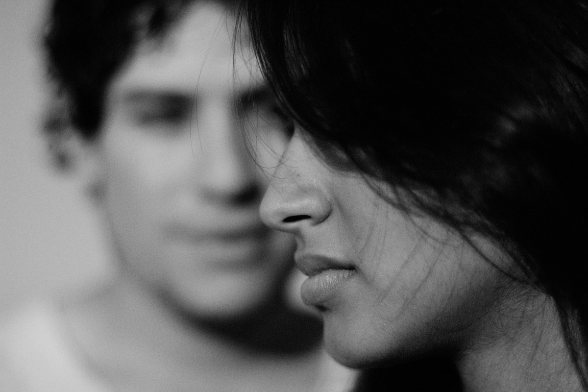 EVELYN E RICK FEZ O PRE CASAMENTO COM ESCADA FOI UMA PROPOSTA MUITO LEGAL PARA A FOTOGRAFIA DE CASAMENTO DELES ELES AMARAM O TRABALHO REALIZADO PELO O ESTUDIO DELFI FEITO EM INDAIATUBA SP 9