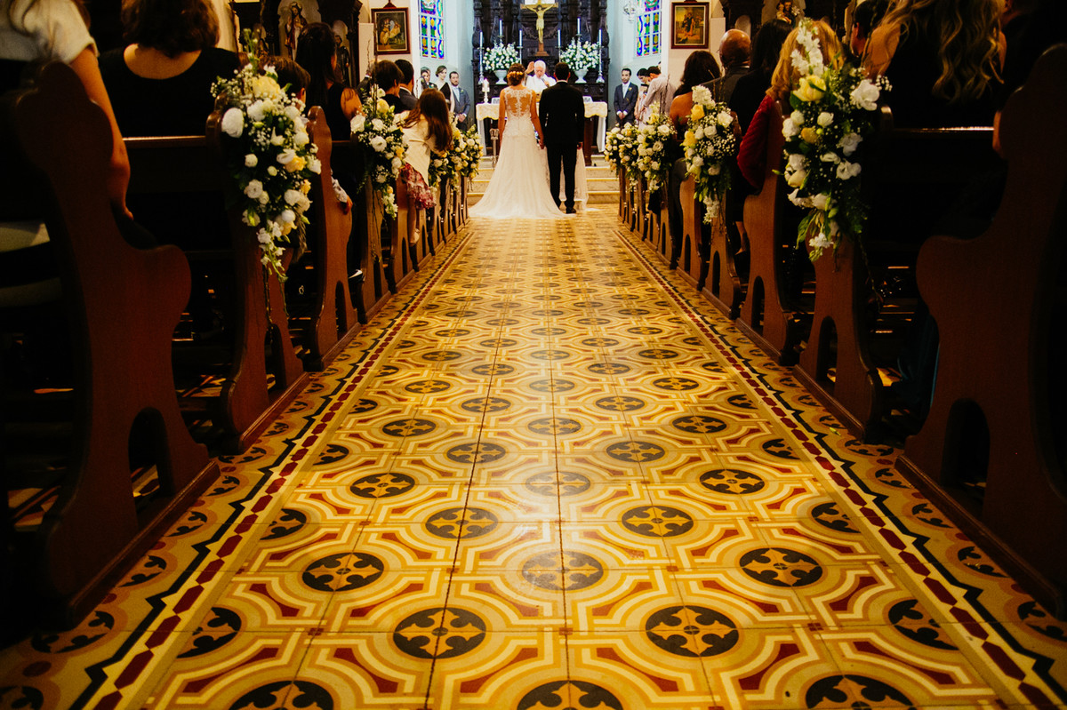HELVETIA EM INDAIATUBA SP AO LADO DE CAMPINAS SP FOI O CENARIO PARA O CASAMENTO DA VIRGINIE E FABIO AS FOTOGRAFIAS DO CASAMENTO FICARAM LINDAS FEITAS PELO FOTOGRAFO DE CASAMENTO DELFI 18