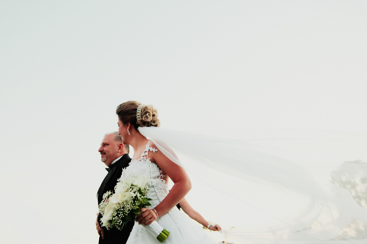 CAROLINE E LEONARDO FIZERAM UM CASAMENTO LNDO EM INDAIATUBA SP CIDADE DO LADO DE CAMPINAS AS FOTOGRAFIA DO CASAMENTO FICARAM MARAVILHOSA O CASAMENTO COMEÇOU DE DIA E TERMINOU A NOITE 23