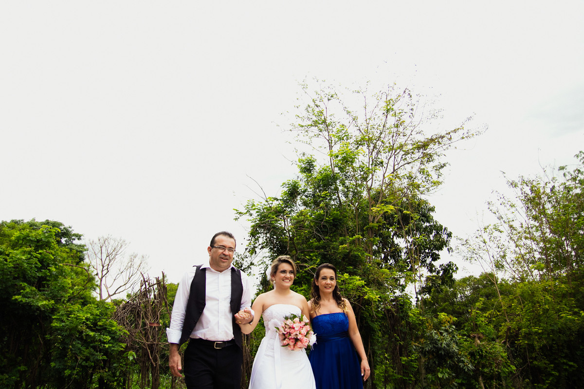 A FOTOGRAFIA DO CASAMENTO DA BRUNA E RAFA FICARAM LINDAS LINDA HISTORIA DO CASAMENTO CONTADA PELAS LENTES DO FOTOGRAFO DE CASAMENTO DELFI CASAMENTO FOI EM INDAIATUBA PROXIMO A CAMPINAS 19