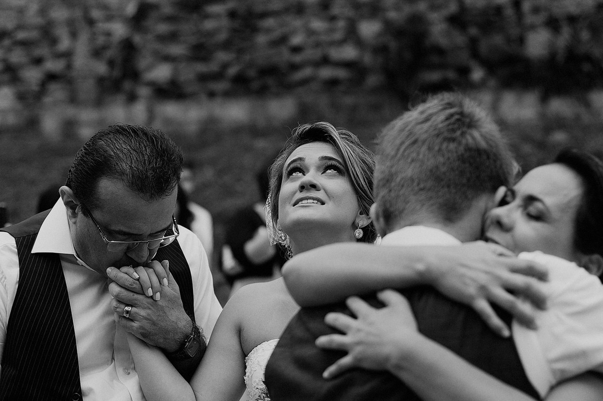 A FOTOGRAFIA DO CASAMENTO DA BRUNA E RAFA FICARAM LINDAS LINDA HISTORIA DO CASAMENTO CONTADA PELAS LENTES DO FOTOGRAFO DE CASAMENTO DELFI CASAMENTO FOI EM INDAIATUBA PROXIMO A CAMPINAS 20