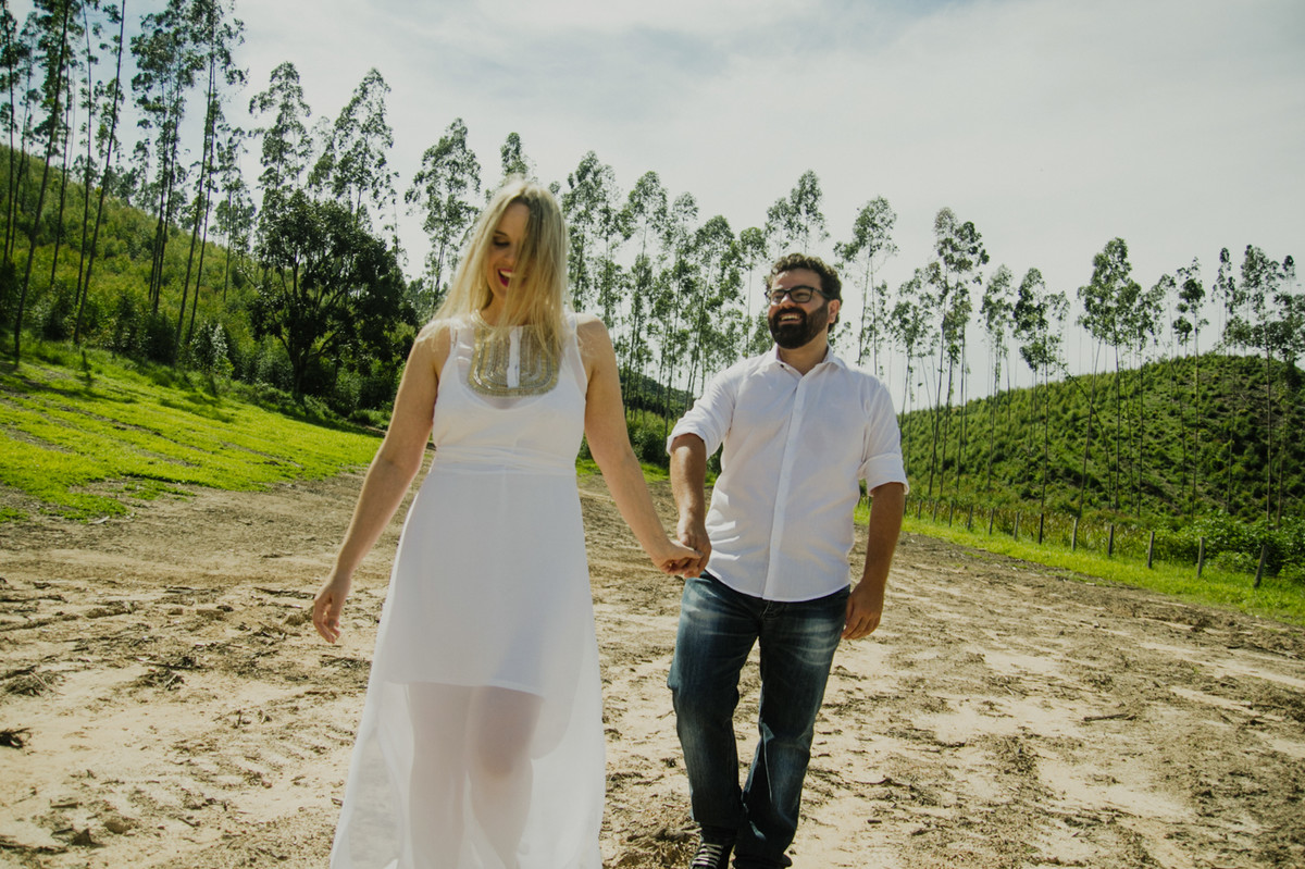 PRE CASAMENTO ELLEN E SAMUEL ENSAIO LINDO FAZENDO QUE A FOTOGRAFIA DE CASAMENTO DELES SEJA ANTES SEJA O GRANDE DIA DO CASAMENTO SE ETERNISASSE PARA SEMPRE COM O ESTUDIO DELFI 24