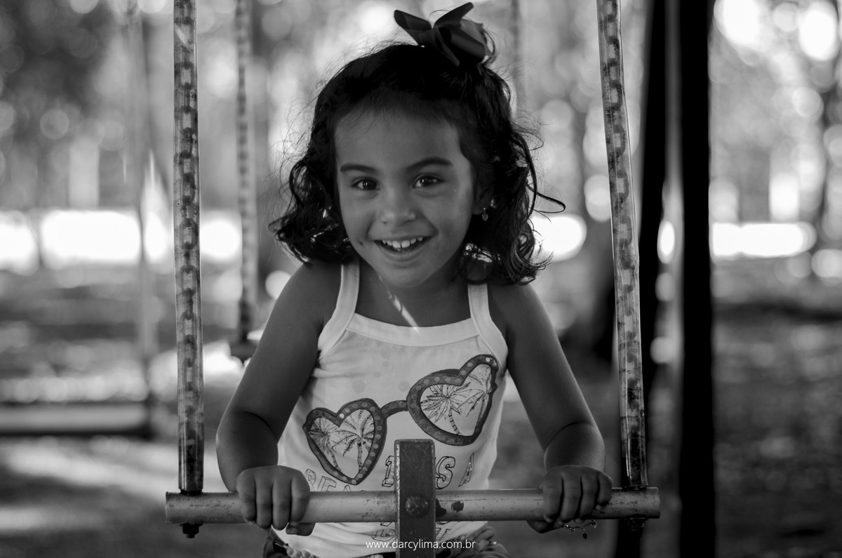 retrato de alice na floresta do bosque dos sonhos