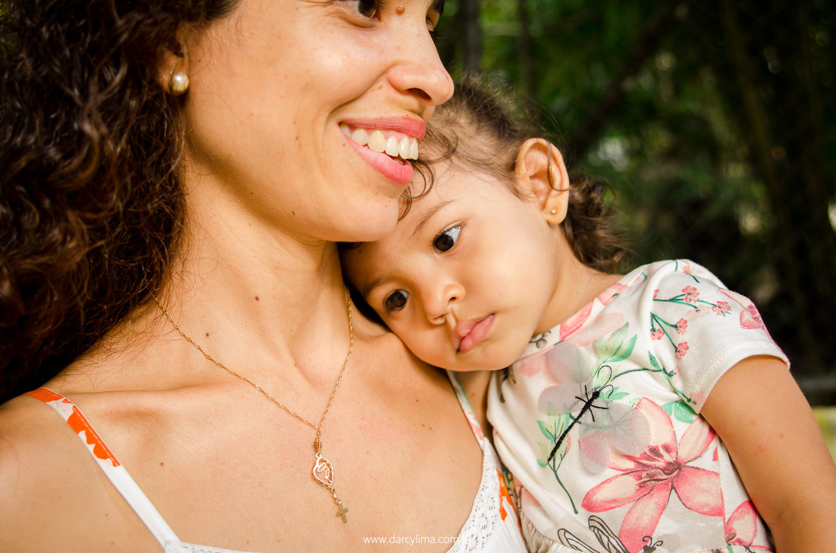 retrato de mae e filha na bica