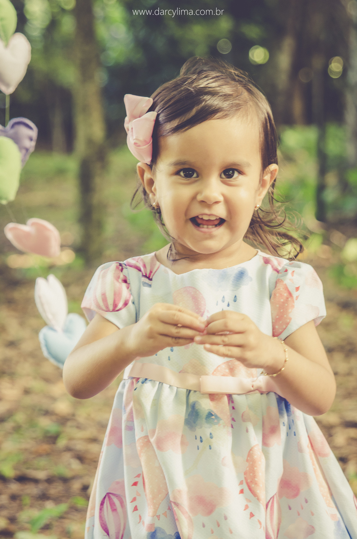 retrato de menina no jardim botânico de joão pessoa
