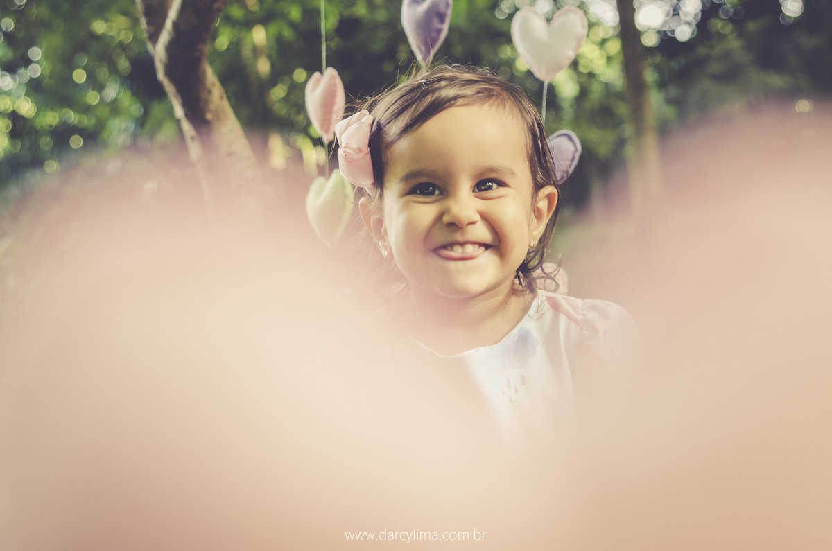 retrato de menina no jardim botânico de joão pessoa