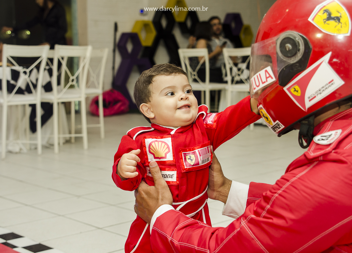 brincadeira do Bernardo com Bruce o Artista